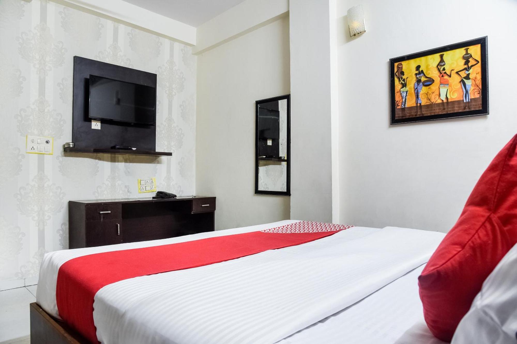 Hotel O Radhika Palace โบปาล ภายนอก รูปภาพ