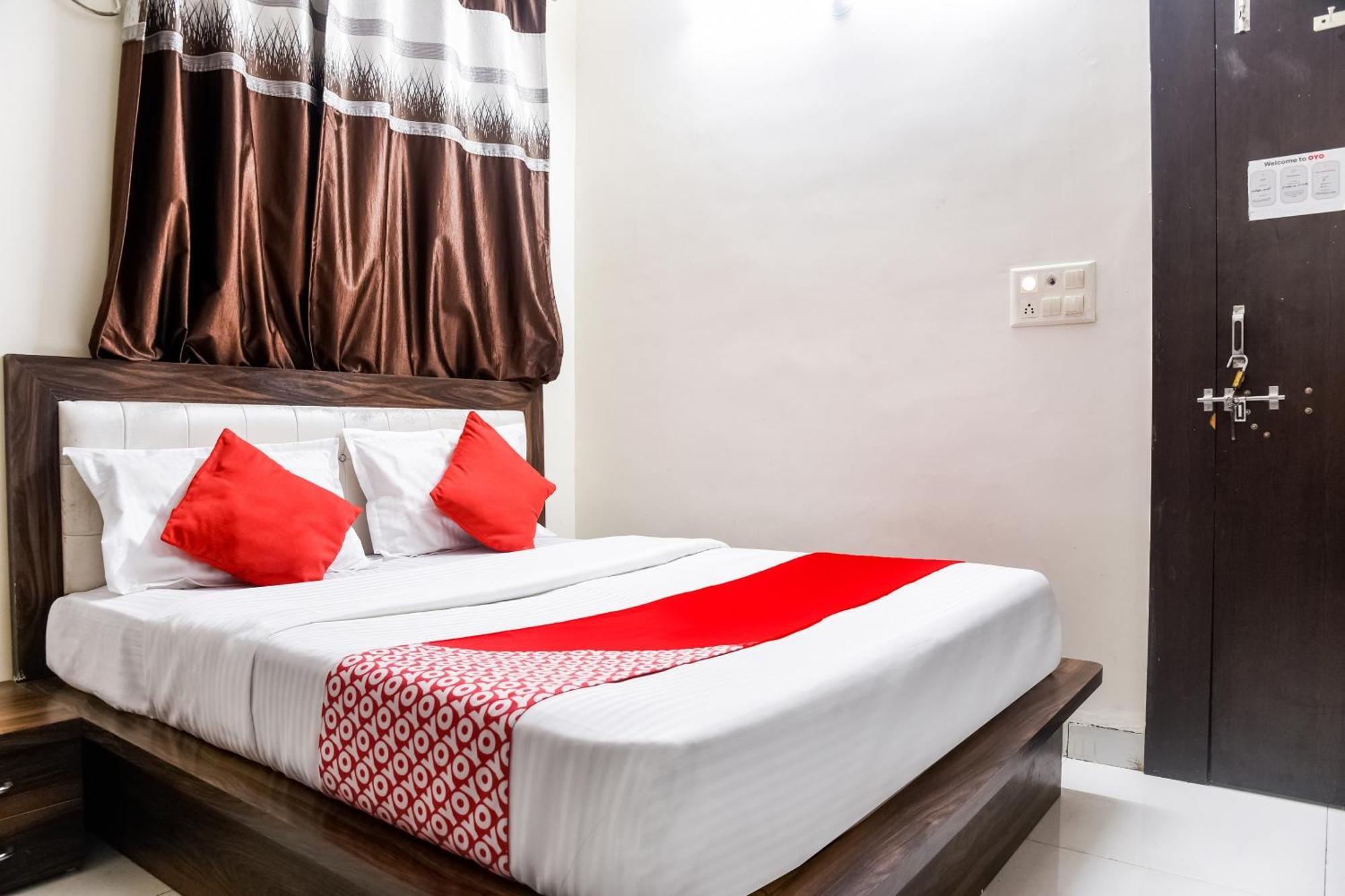 Hotel O Radhika Palace โบปาล ภายนอก รูปภาพ