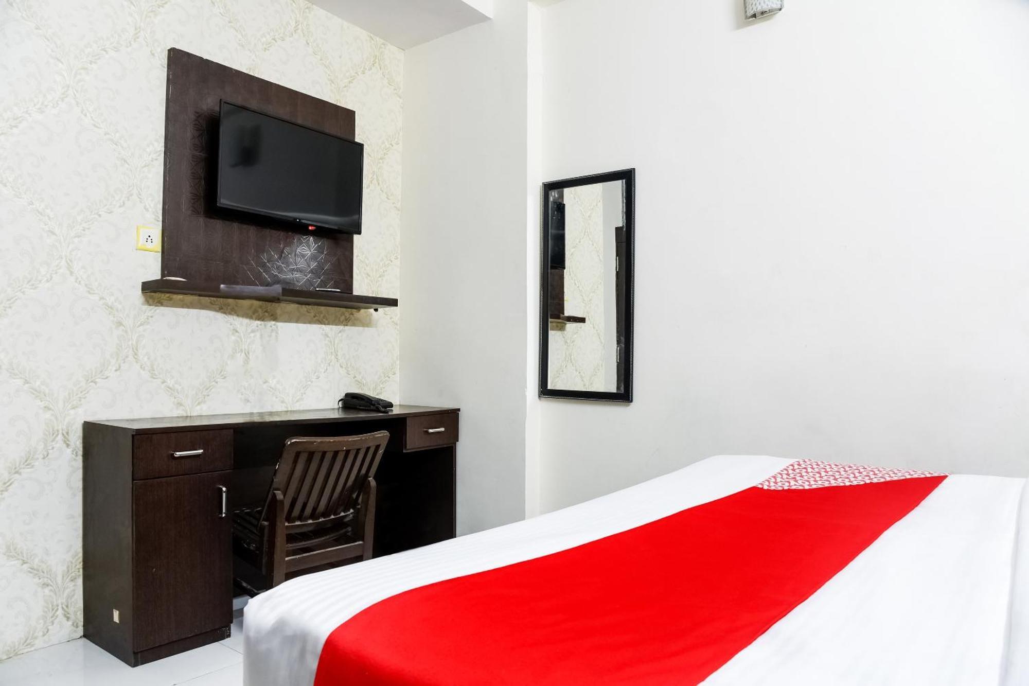 Hotel O Radhika Palace โบปาล ภายนอก รูปภาพ