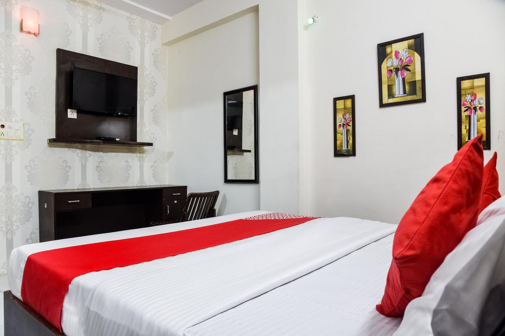 Hotel O Radhika Palace โบปาล ภายนอก รูปภาพ