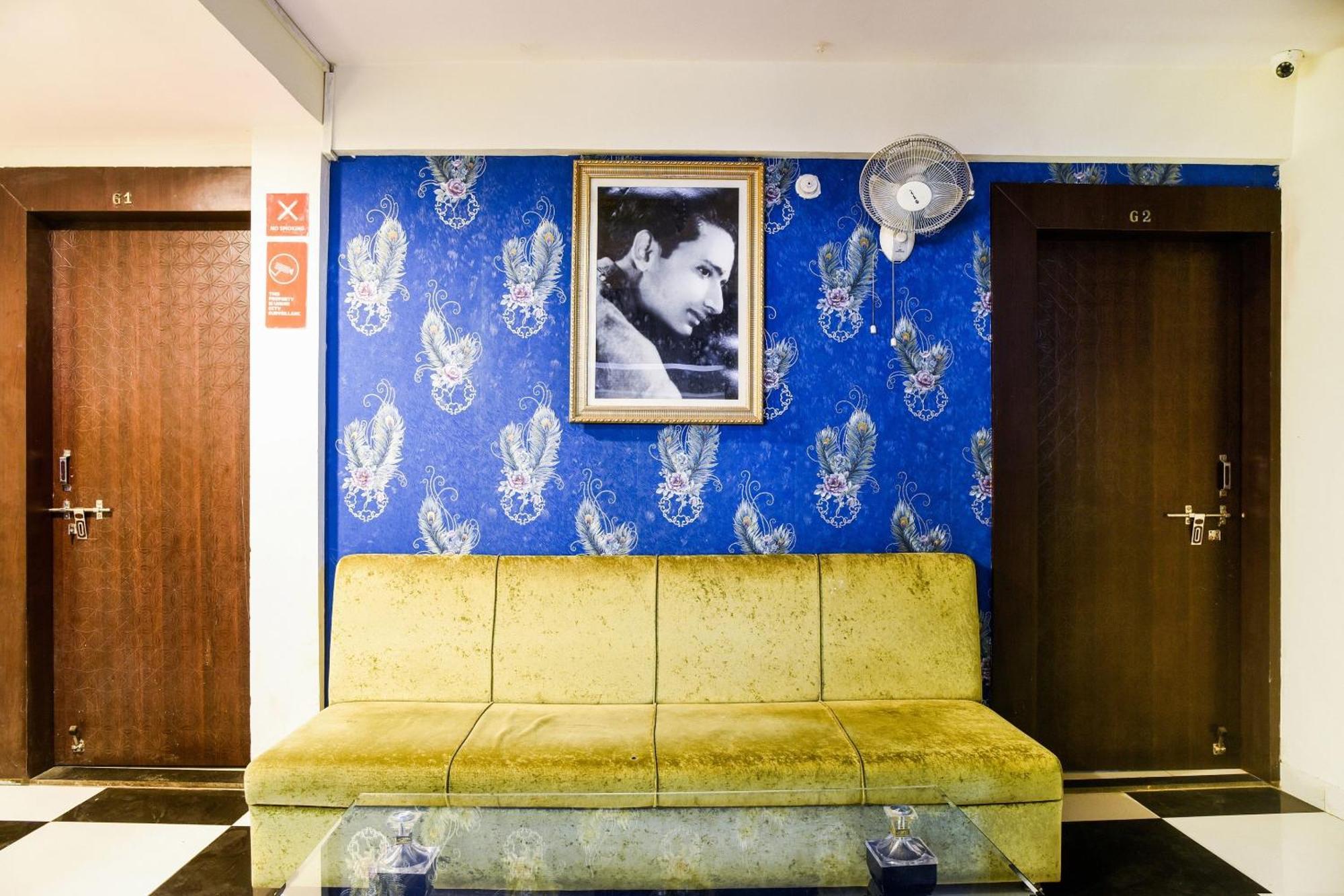 Hotel O Radhika Palace โบปาล ภายนอก รูปภาพ