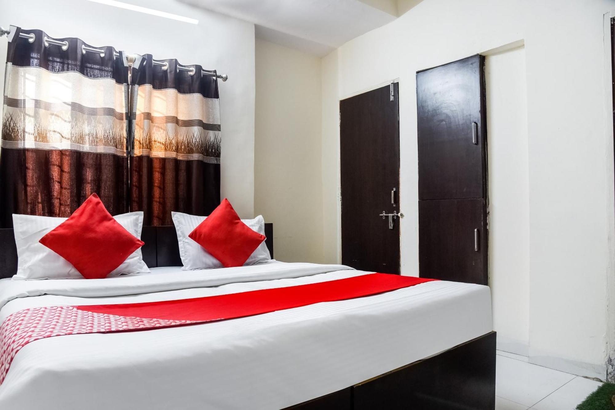 Hotel O Radhika Palace โบปาล ภายนอก รูปภาพ